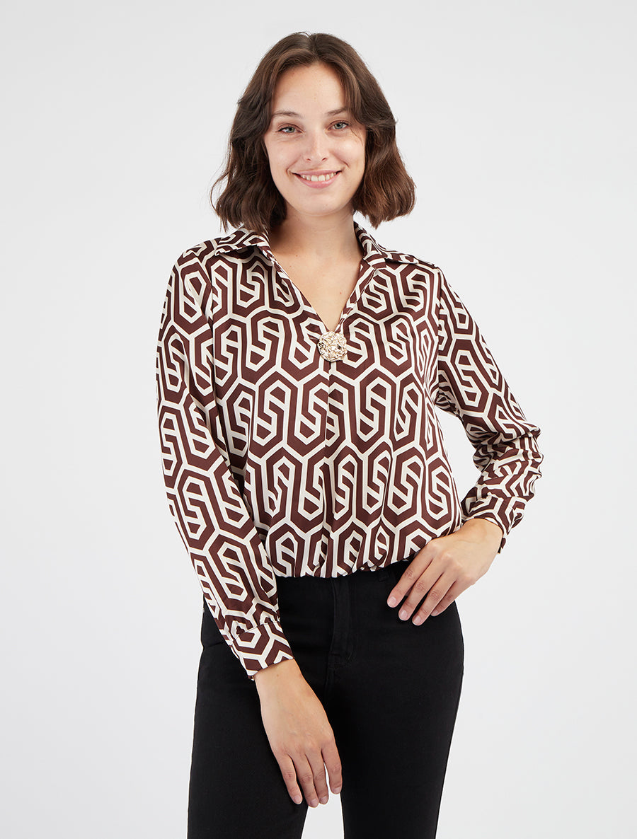 Blouse satinée col V broche métallique - Marron