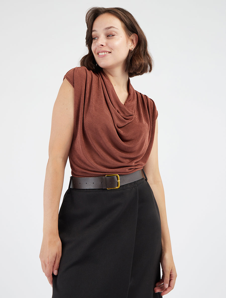 Top sans manches col bénitier effet brillant - Marron
