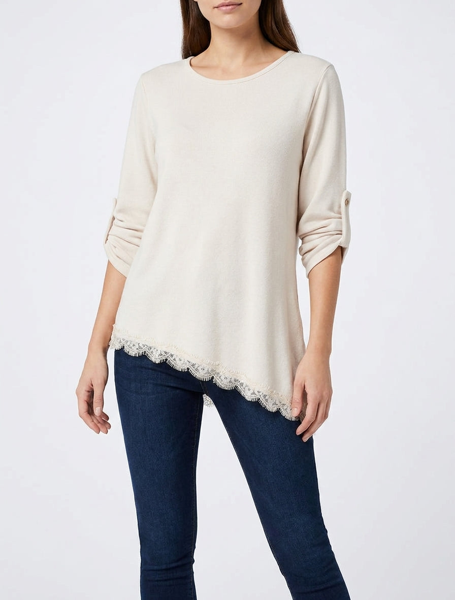 Pull à bords asymétriques et dentelle - Crème