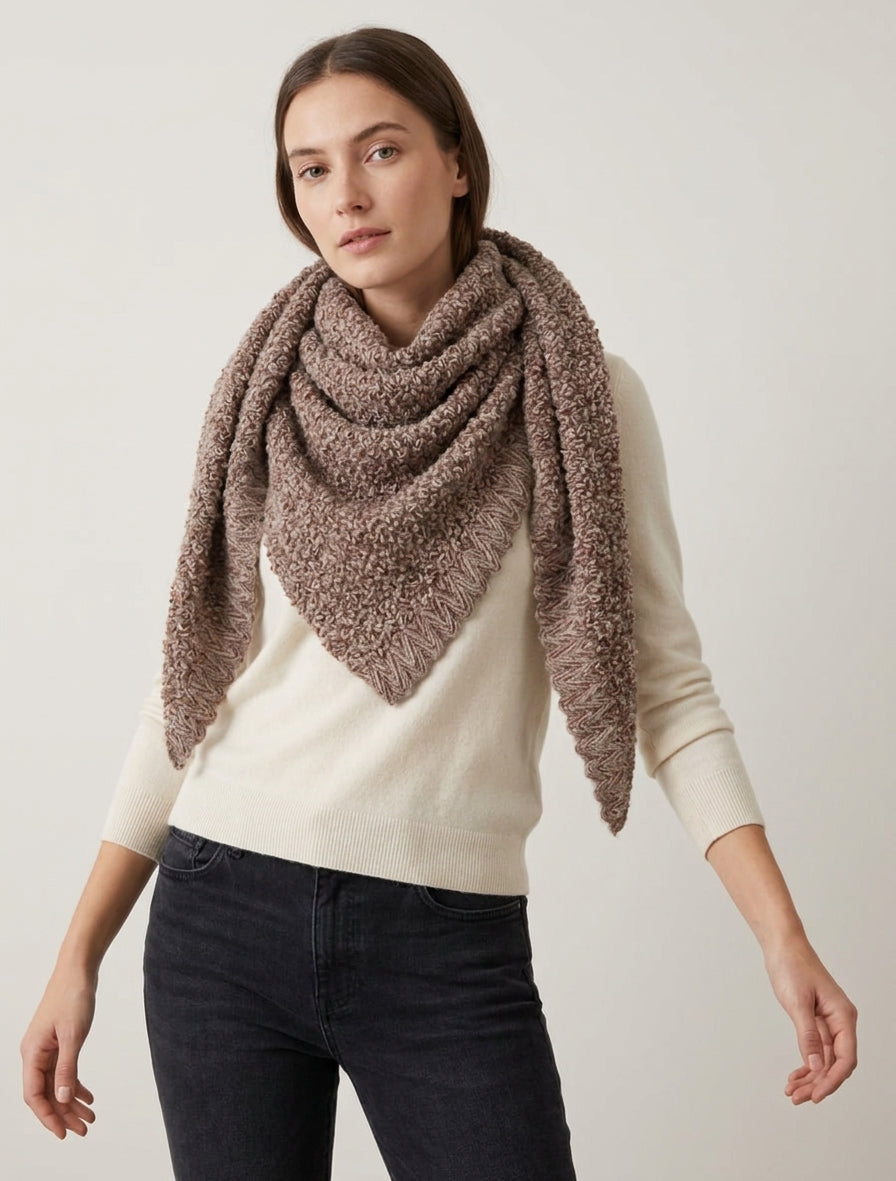 Châle triangulaire en maille bouclée - Taupe