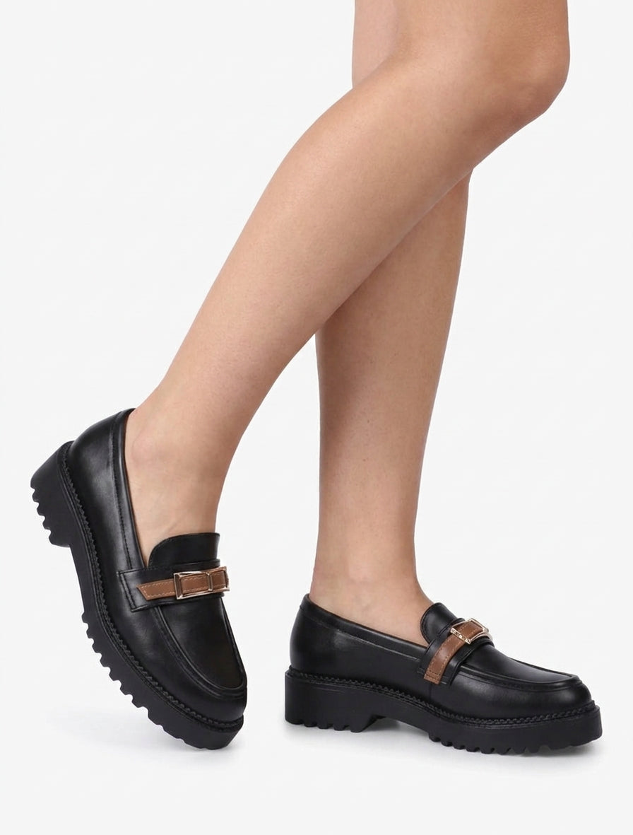 Mocassins à semelle crantée et boucle métallique - Noir