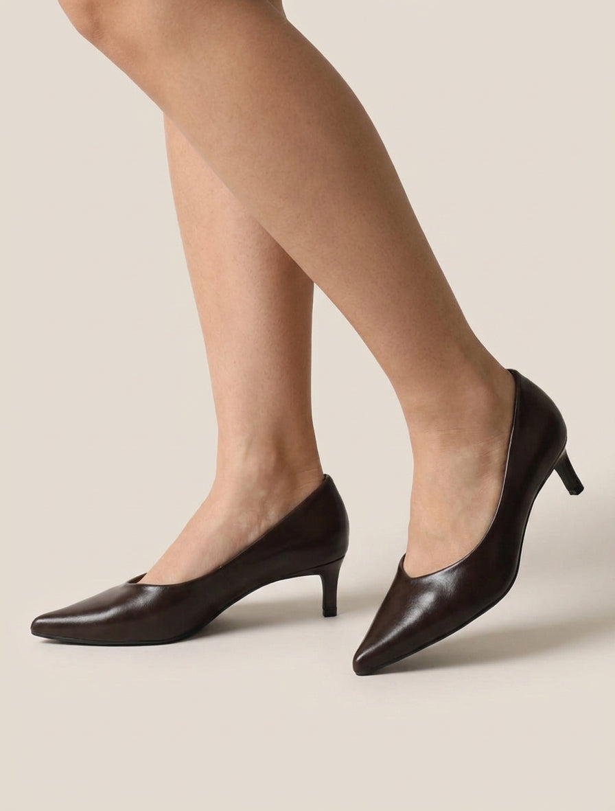 Escarpins en simili et bouts pointus - Marron