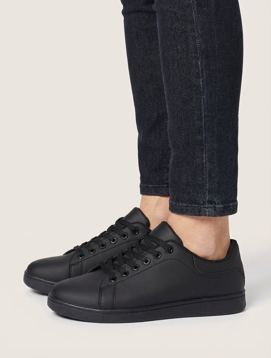 Baskets à semelle plate lacées - Noir