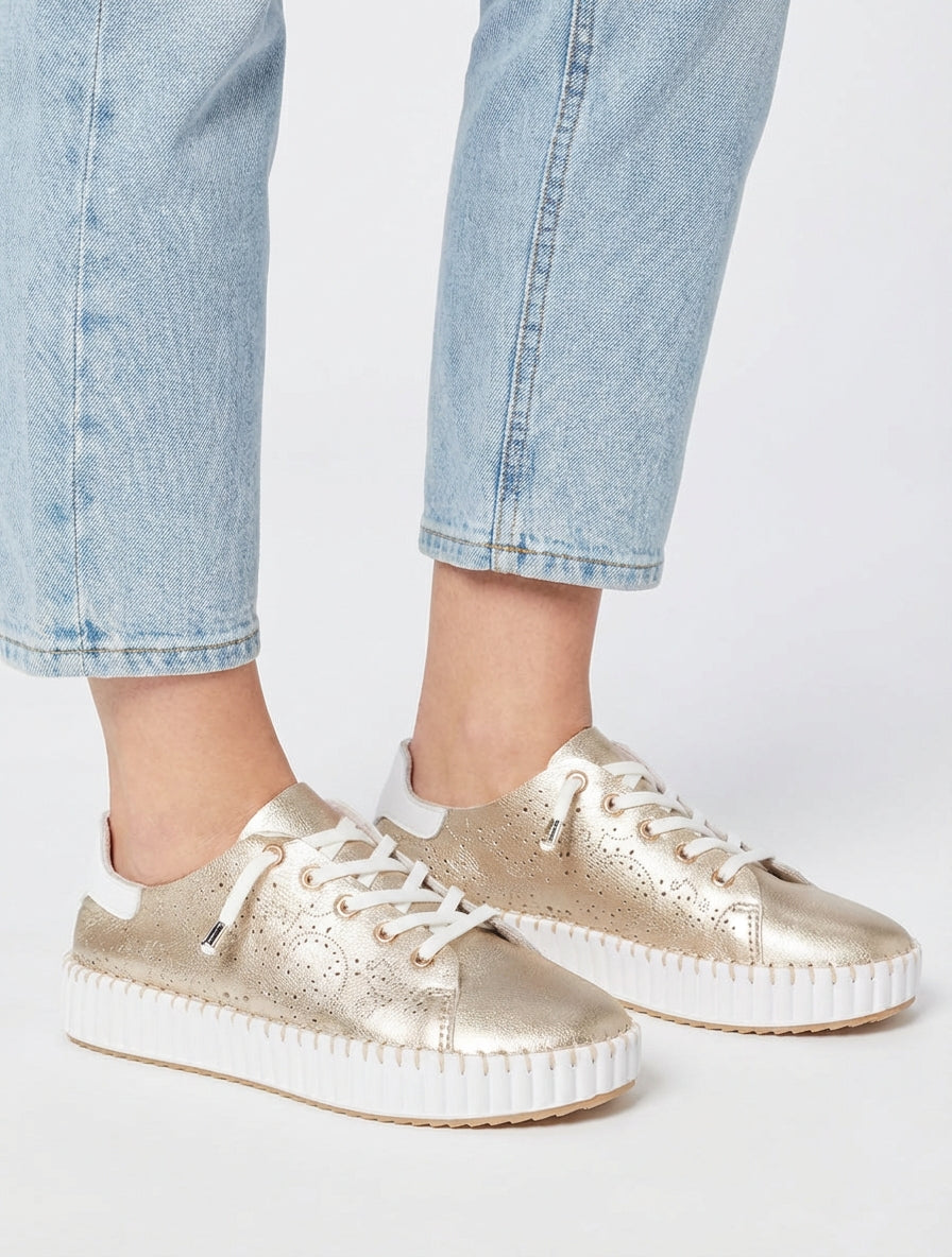Sneakers souples à motifs ajourés - Or