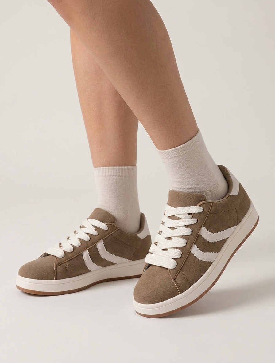 Baskets effet nubuck à bandes dentelées - Taupe