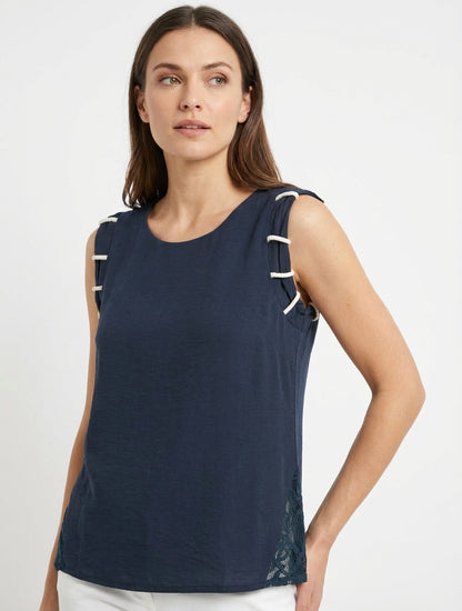 Top uni à détail effet cordes et broderies ajourés - Marine