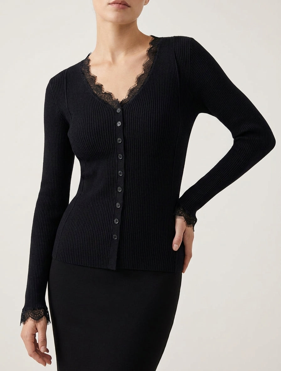 Pull ajusté à col V dentelle et boutons - Noir