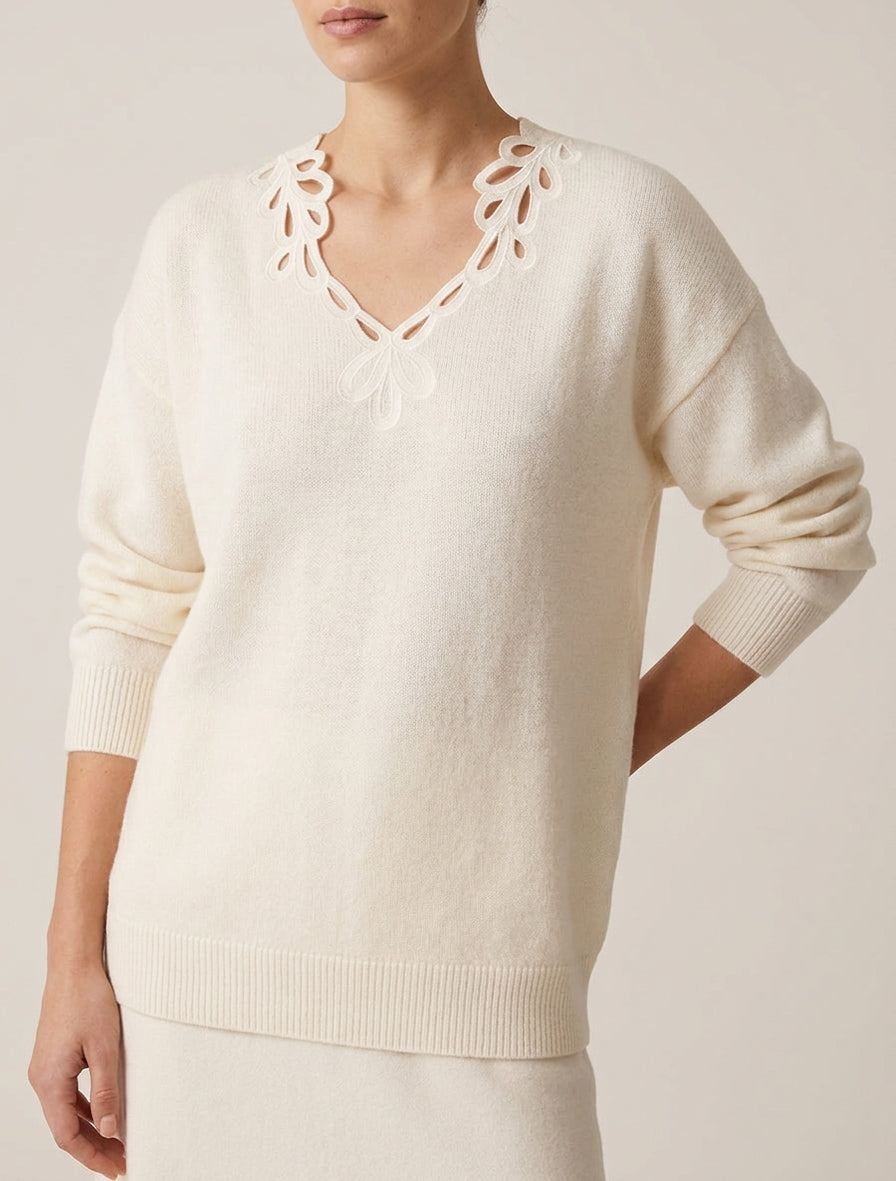 Pull uni à col V ajouré - Écru