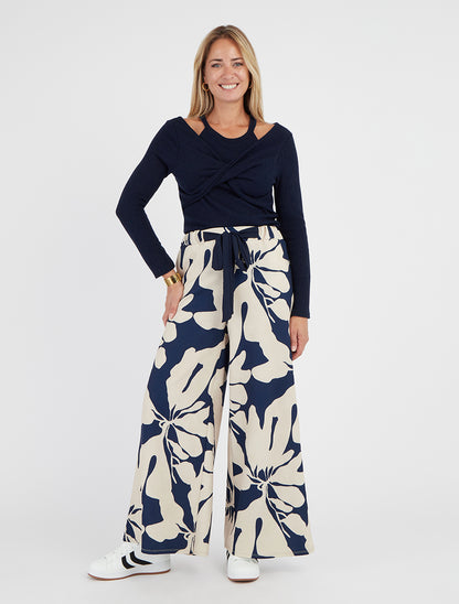 Pull uni croisé trompe l&