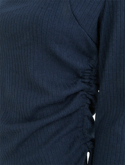 Pull asymétrique et cordons de serrage - Marine - 3