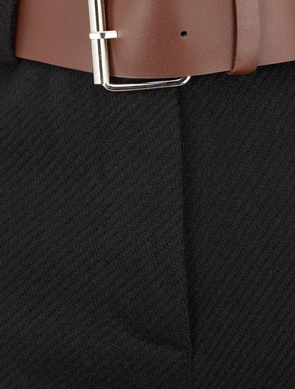 Short droit à ourlet et ceinture - Noir - 3