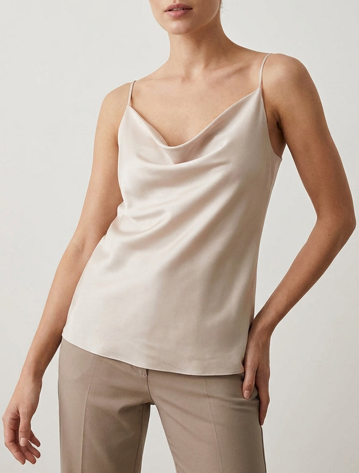 Caraco satiné à col bénitier - Beige clair