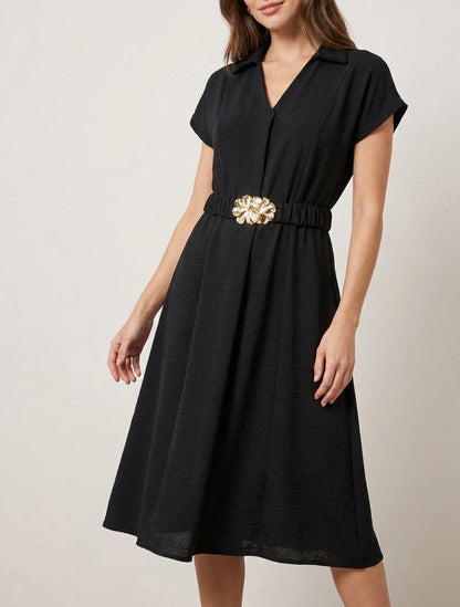 Robe fluide col V à ceinture - Noir