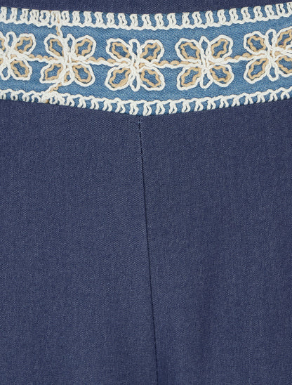 Pantalon fluide unie à bande brodée - Marine - 3