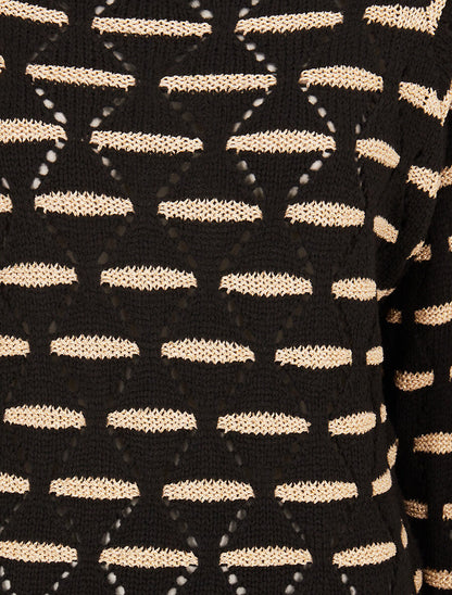 Pull à bandes dorées stylisées - Noir - 3