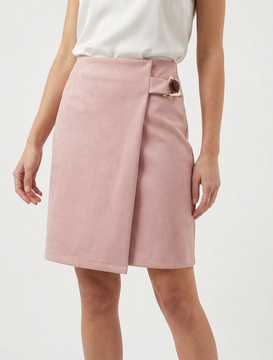 Jupe portefeuille en suédine à boucle bijou - Rose