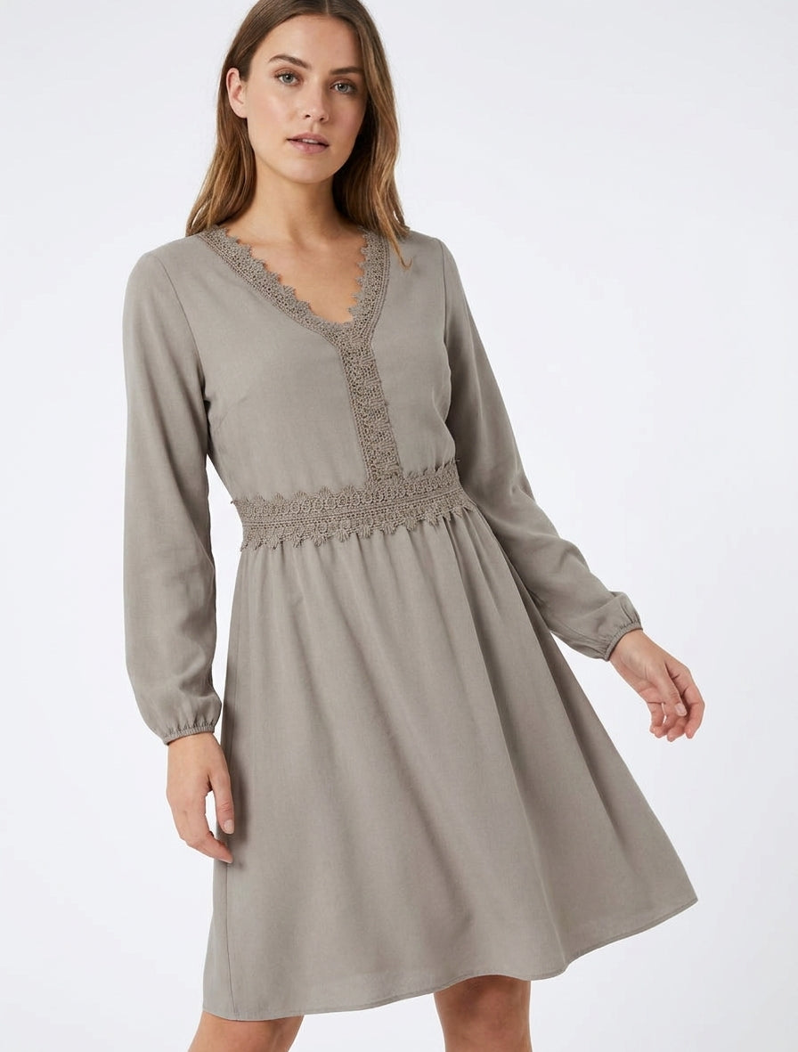 Robe évasée unie à manches longues et dentelle - Taupe