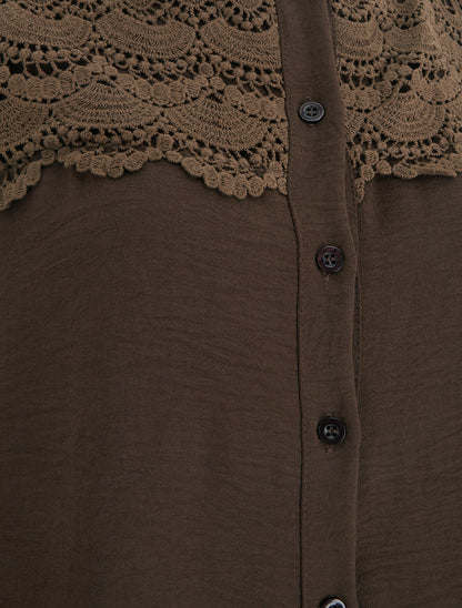 Blouse à col montant volanté et dentelle - Marron - 3