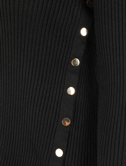Pull uni côtelé à boutons dorés - Noir - 3