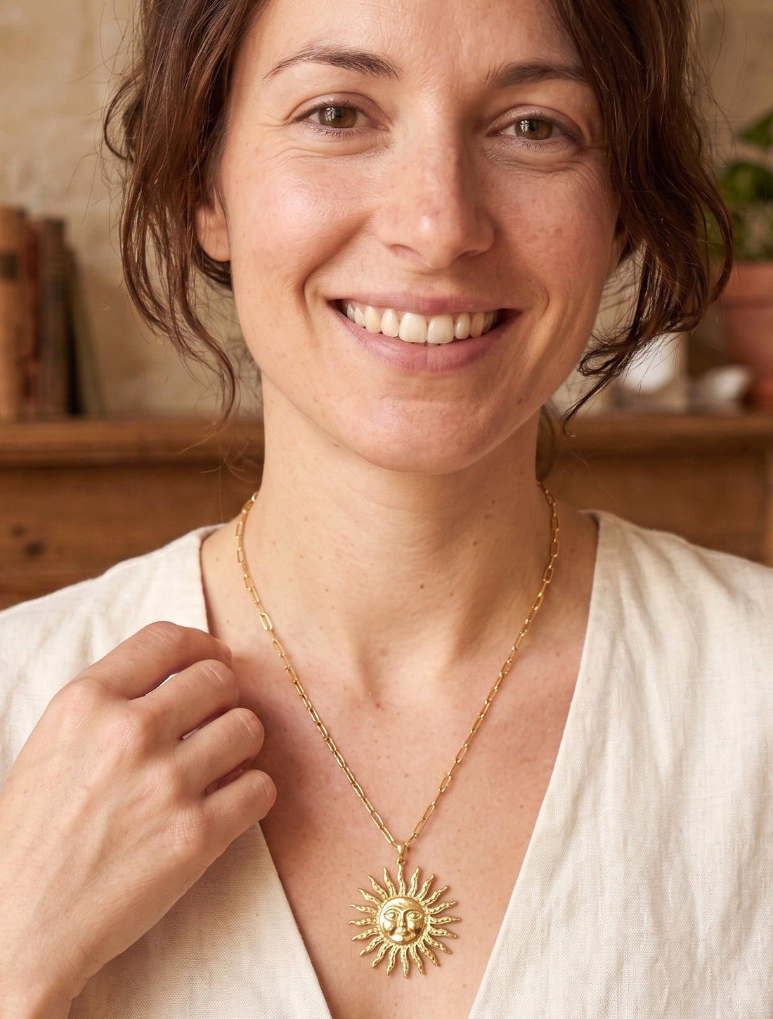 Collier à pendentif soleil - Or - 1