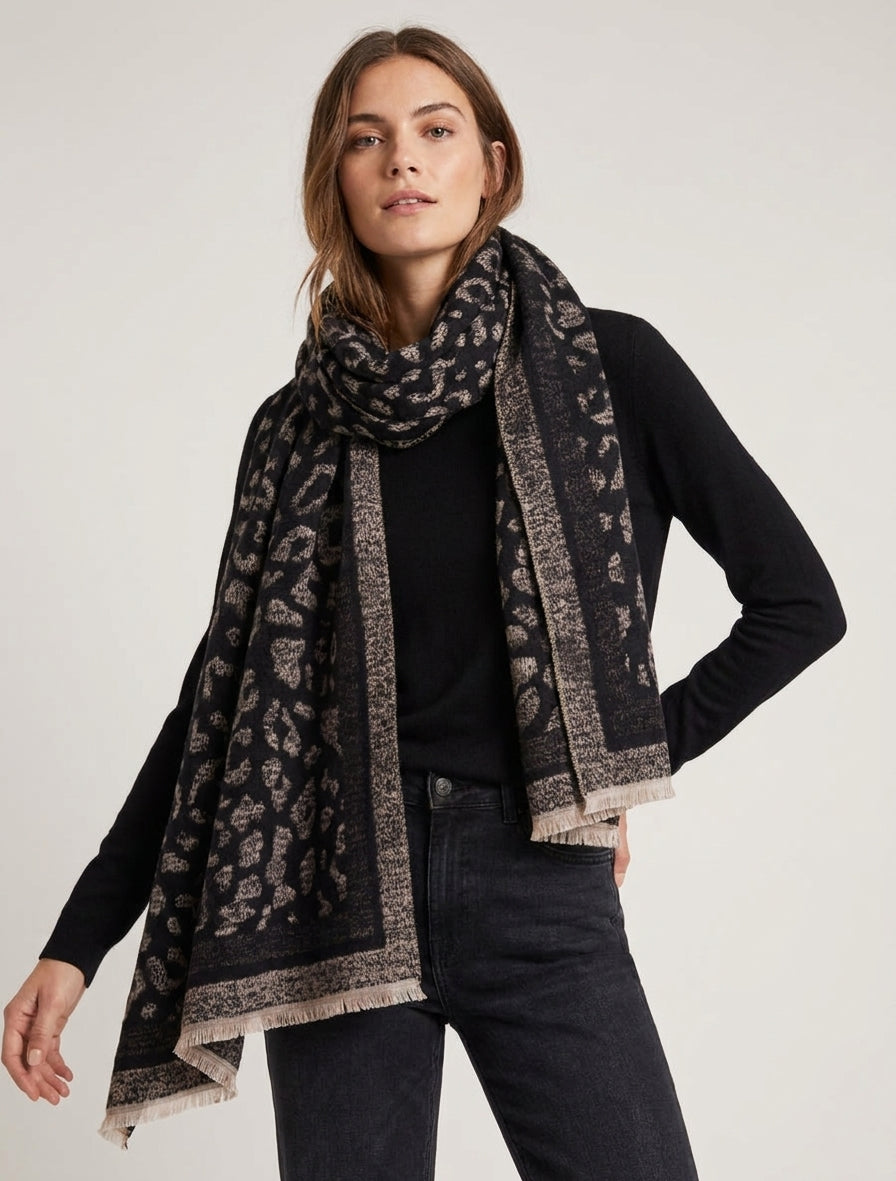 Echarpe molletonnée à motif léopard - Noir