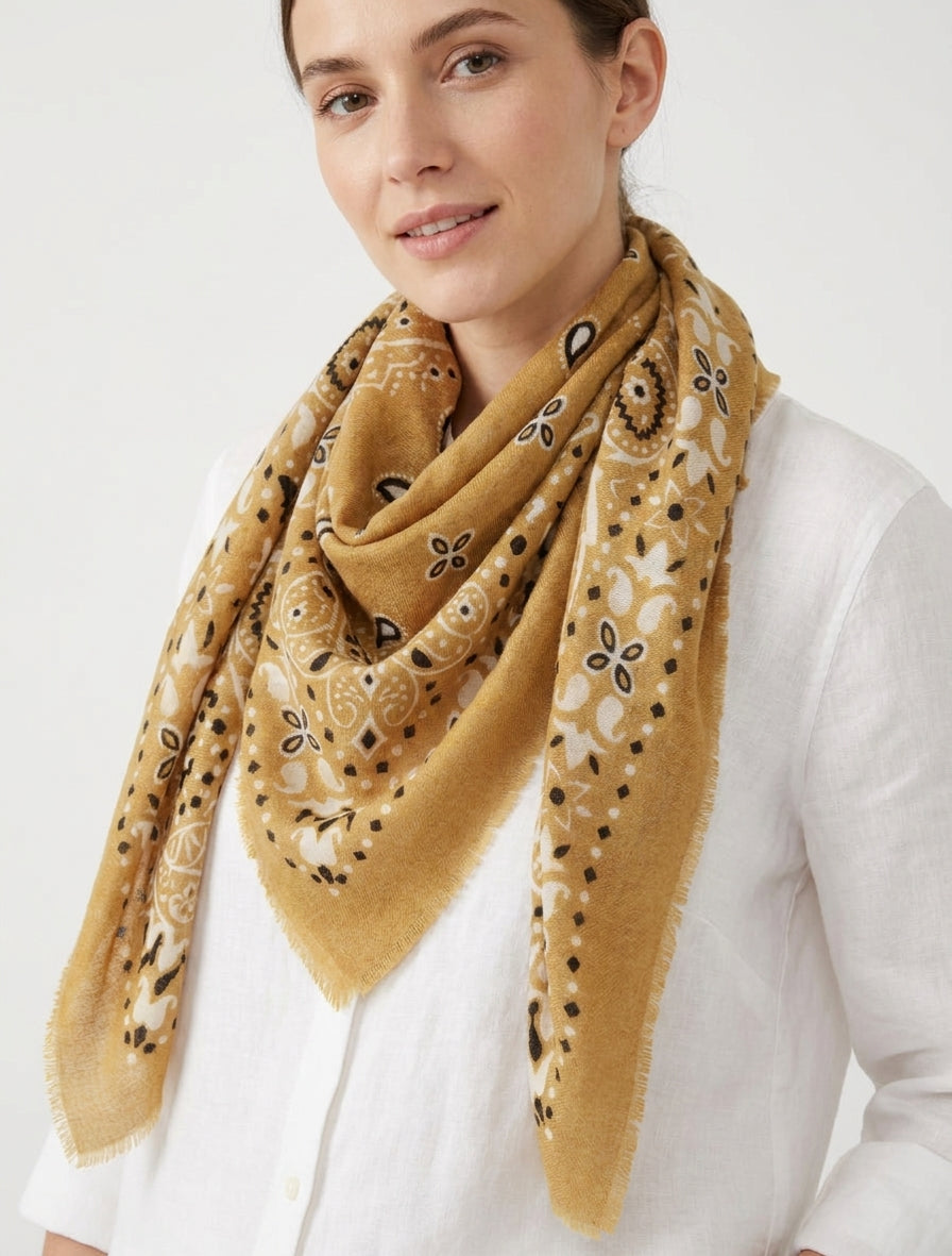 Foulard imprimé paisley à bords effilochés - Jaune moutarde