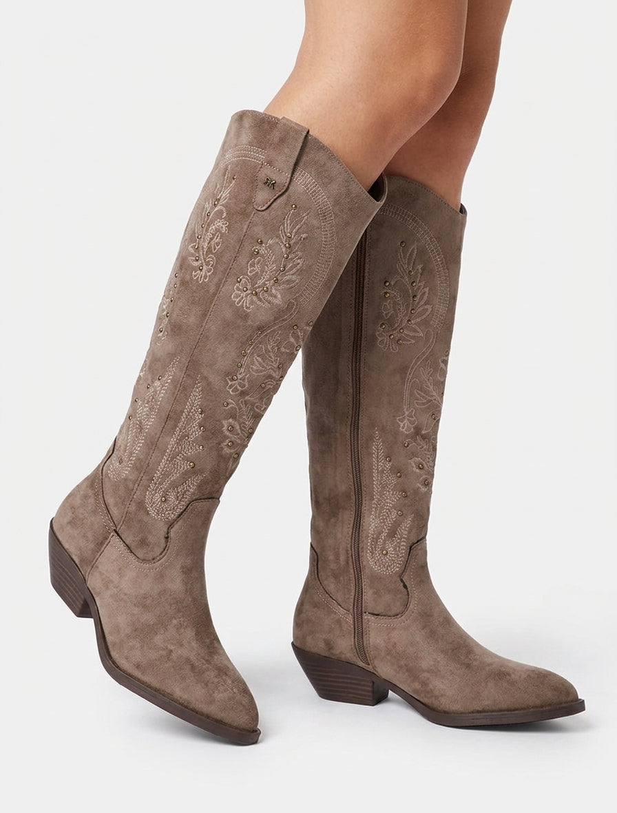 Bottes en suédine style santiags à clous - Taupe