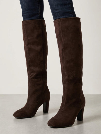 Bottes en suédine à bouts ronds - Marron