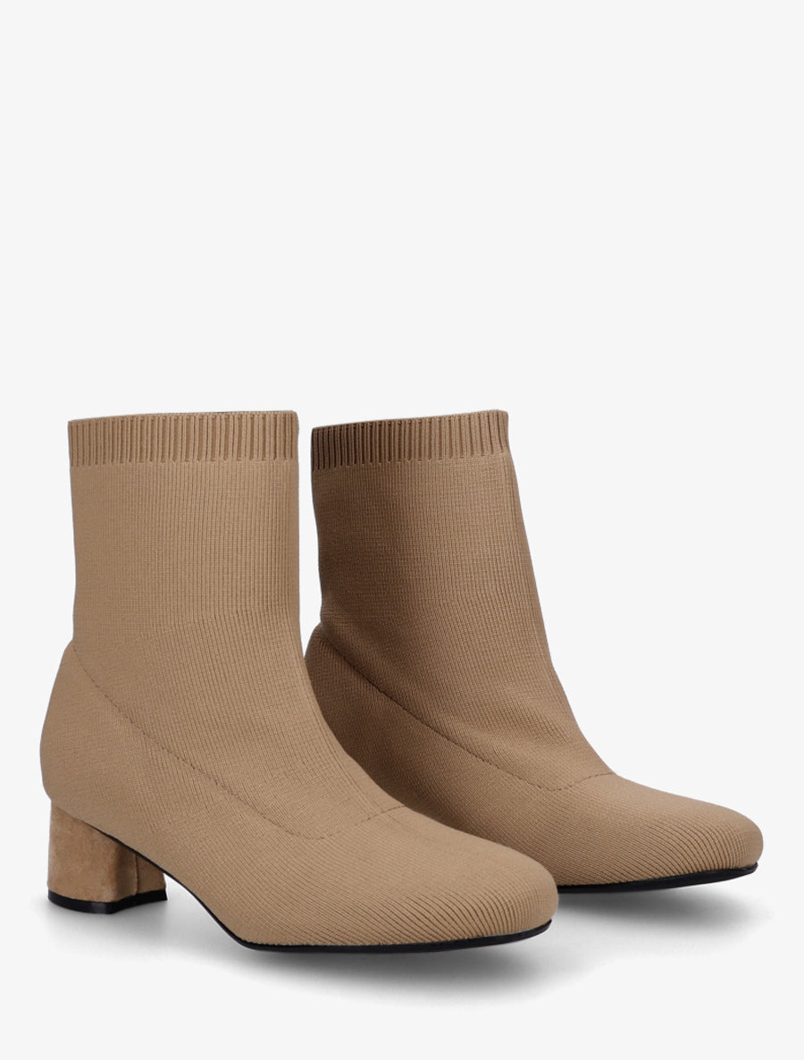 Bottines style chaussettes en tissu côtelé - Camel - 4
