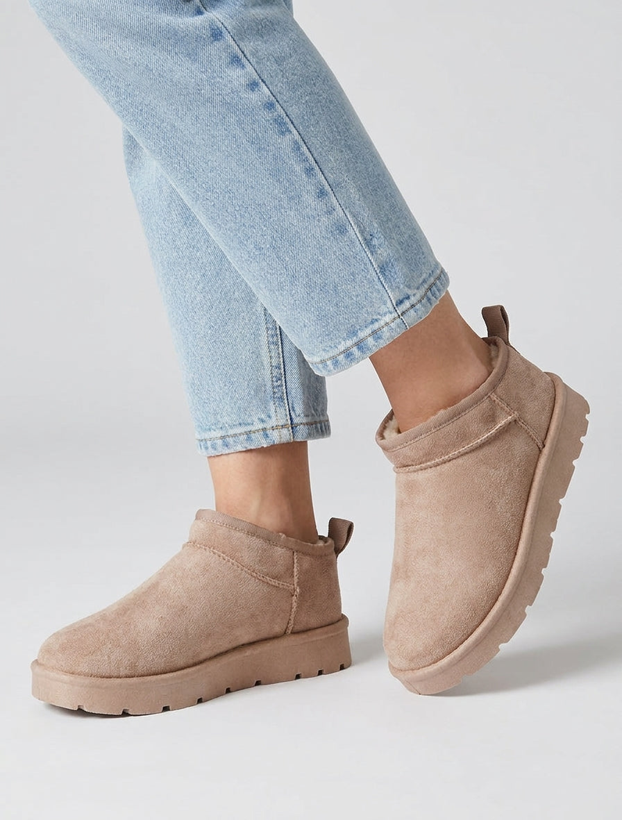 Bottines basses fourrées en suédine - Beige