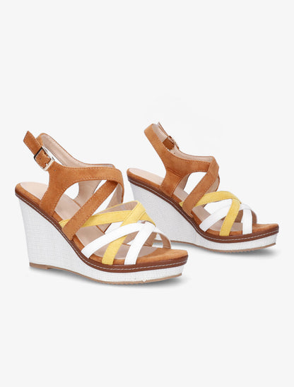 Sandales compensées en suédine et simili - Camel - 4