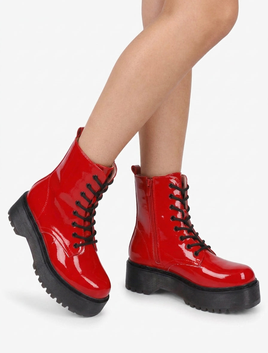 Bottines montantes vernies à lacets - Rouge