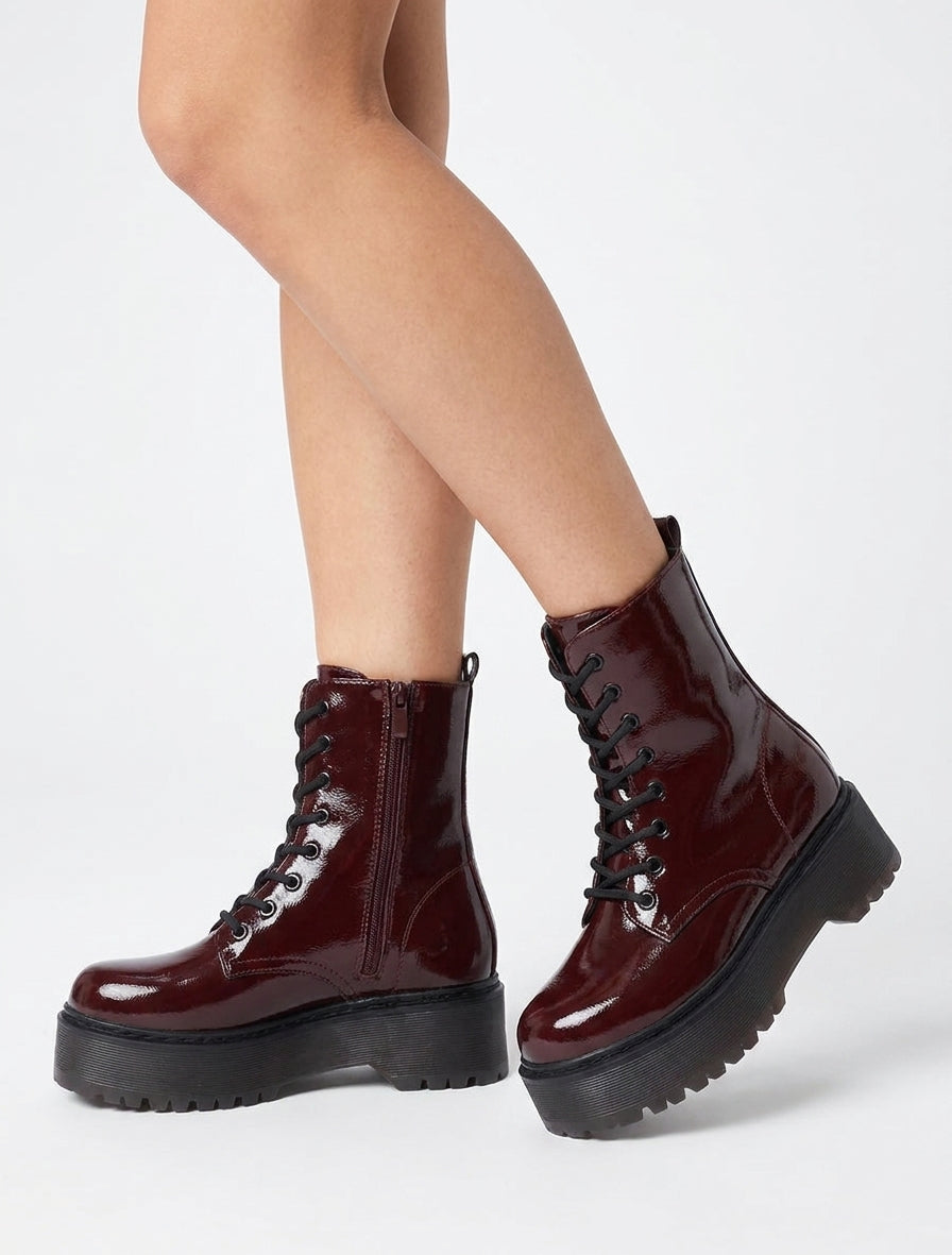 Bottines montantes vernies à lacets - Bordeaux