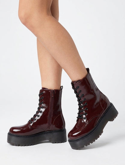 Bottines montantes vernies à lacets - Bordeaux