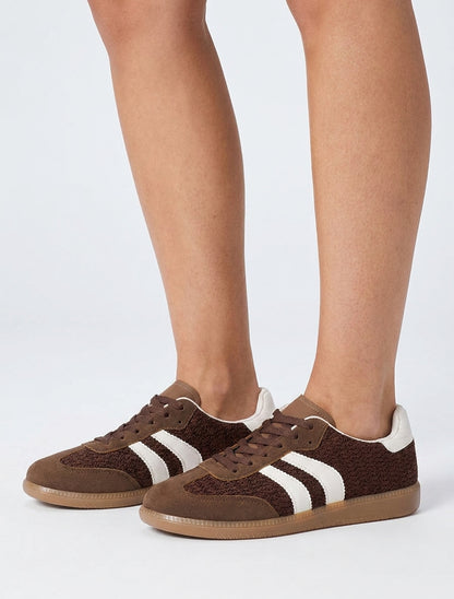 Sneakers en maille et bandes contrastantes - Marron