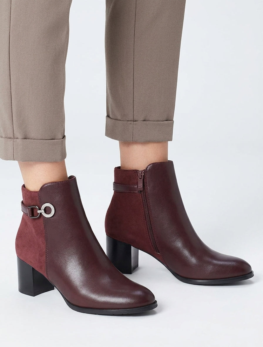 Bottines bimatière à boucle strassée - Bordeaux