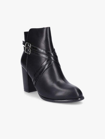 Bottines à talon et sangles croisées - Noir - 2